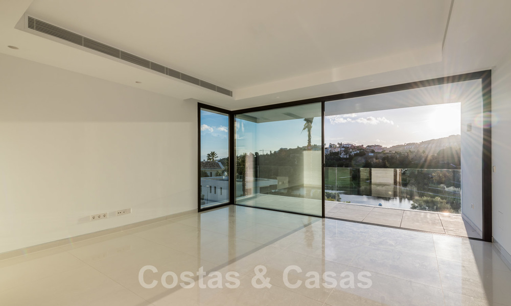 Modern new luxury villa with stunning golf views for sale in Benahavis - Marbella 26599