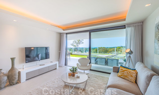 Greatly reduced in price. Spacious modern luxury apartment for sale with sea views and ready to move in, Nueva Andalucia, Marbella 26898 