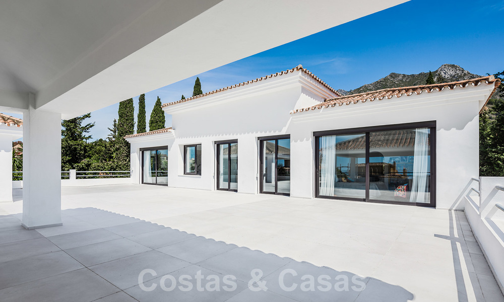 Renovated luxury villa for sale in a modern Mediterranean style in the exclusive Cascada de Camojan on the Golden Mile in Marbella 27045