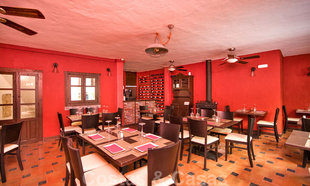 Bar - Restaurant for sale in the historical centre of Marbella. Open to offers! 27071