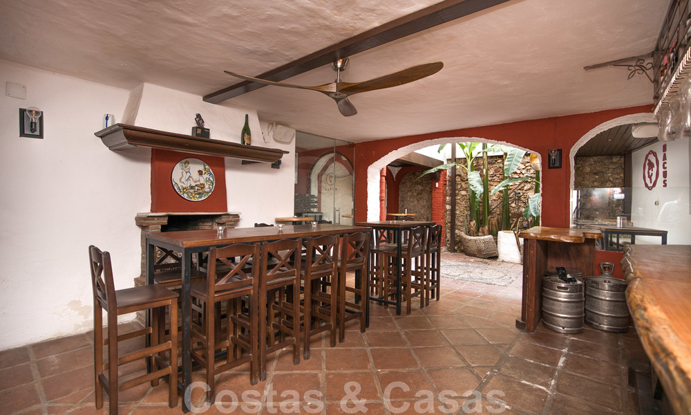 Bar - Restaurant for sale in the historical centre of Marbella. Open to offers! 27085