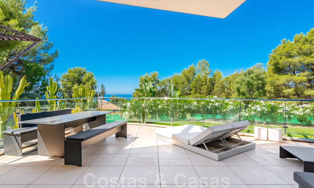 Modern luxury corner house with sea view for sale in the exclusive Sierra Blanca, Marbella 27147