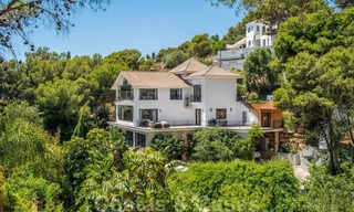 Renovated classic Mediterranean villa for sale with stunning sea views in a green area adjacent to the centre of Marbella 27162 