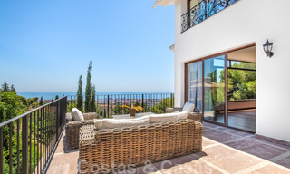 Renovated classic Mediterranean villa for sale with stunning sea views in a green area adjacent to the centre of Marbella 27167 