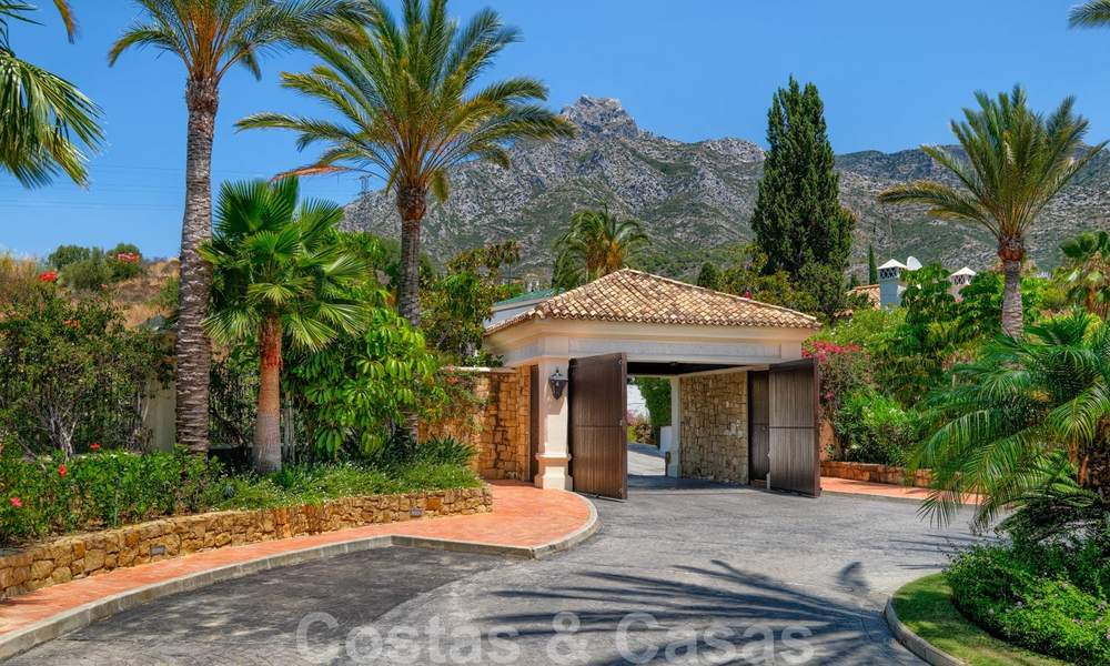 Traditional classic Mediterranean luxury villa for sale with stunning sea views in a gated community on the Golden Mile, Marbella 27284