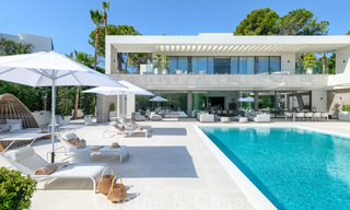 Exclusive new modern villa for sale, directly on the Las Brisas golf course in the Golf Valley of Nueva Andalucia, Marbella 27433 