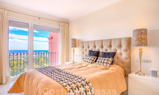 Luxury penthouse apartment with panoramic views over the entire coast for sale, close to amenities and golf, Benahavis - Marbella 27515 