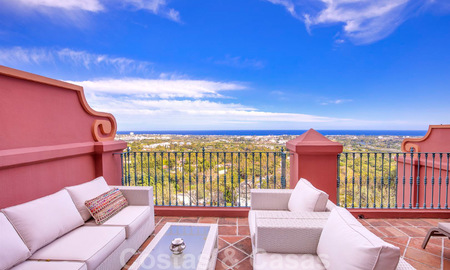 Luxury penthouse apartment with panoramic views over the entire coast for sale, close to amenities and golf, Benahavis - Marbella 27519