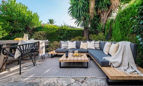 Beautifully renovated property with 4 bedrooms within walking distance to local amenities and Puerto Banus in Marbella 27612