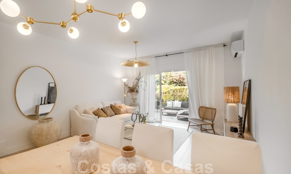 Beautifully renovated property with 4 bedrooms within walking distance to local amenities and Puerto Banus in Marbella 27636