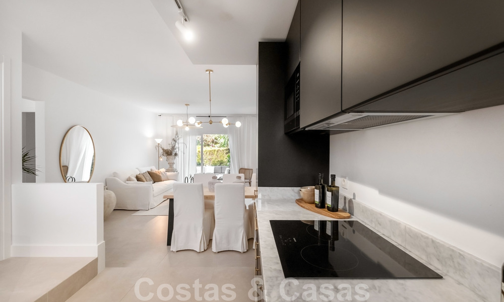 Beautifully renovated property with 4 bedrooms within walking distance to local amenities and Puerto Banus in Marbella 27637