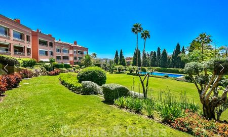 5-bedroom penthouse apartment for sale on the Golden Mile, short stroll to the beach and Marbella town 27665