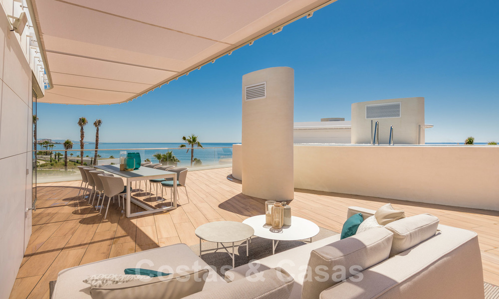 Spectacular modern luxury beachfront penthouses for sale in Estepona, Costa del Sol. Ready to move in. Promotion! 27775