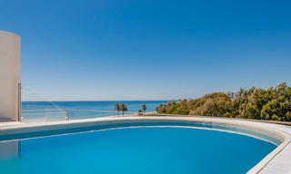 Spectacular modern luxury beachfront penthouses for sale in Estepona, Costa del Sol. Ready to move in. Promotion! 27782 