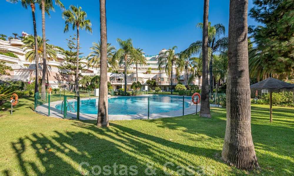 Renovated flat for sale in the iconic first line beach complex Gray D'Albion in Puerto Banus, Marbella 28340