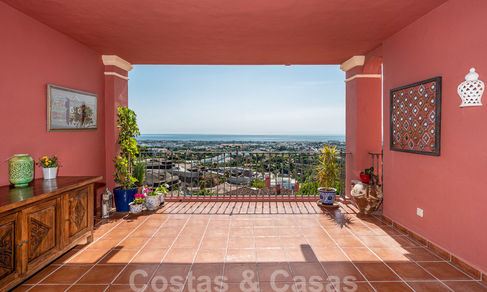 Ready to move in, spacious flat with panoramic views of the coast and the sea in Benahavis - Marbella 28480