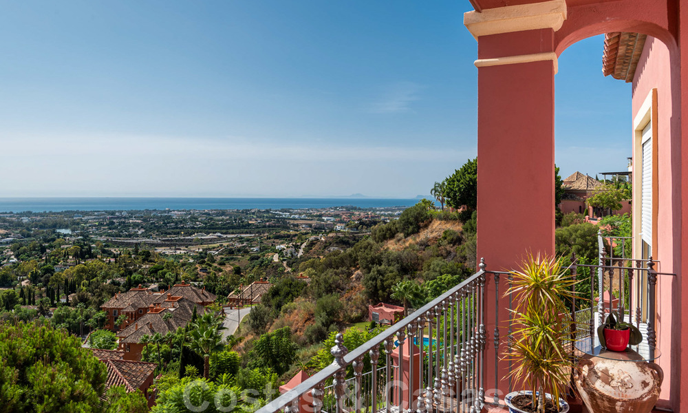 Ready to move in, spacious flat with panoramic views of the coast and the sea in Benahavis - Marbella 28481