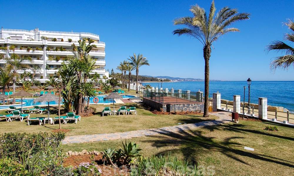Apartments for sale in the exclusive front-line beach complex Playa Esmeralda on the Golden Mile, near Puerto Banús 28505