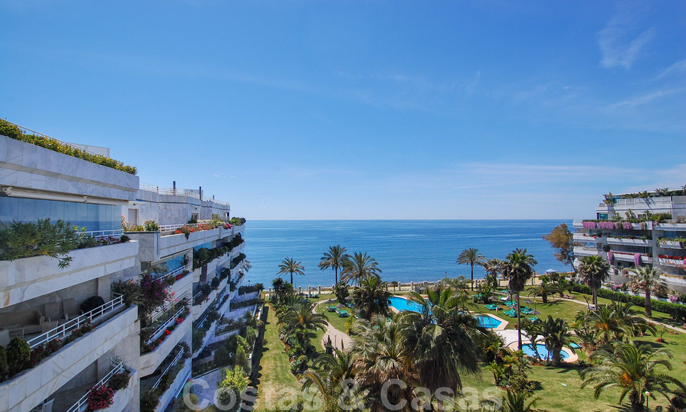 Apartments for sale in the exclusive front-line beach complex Playa Esmeralda on the Golden Mile, near Puerto Banús 28507