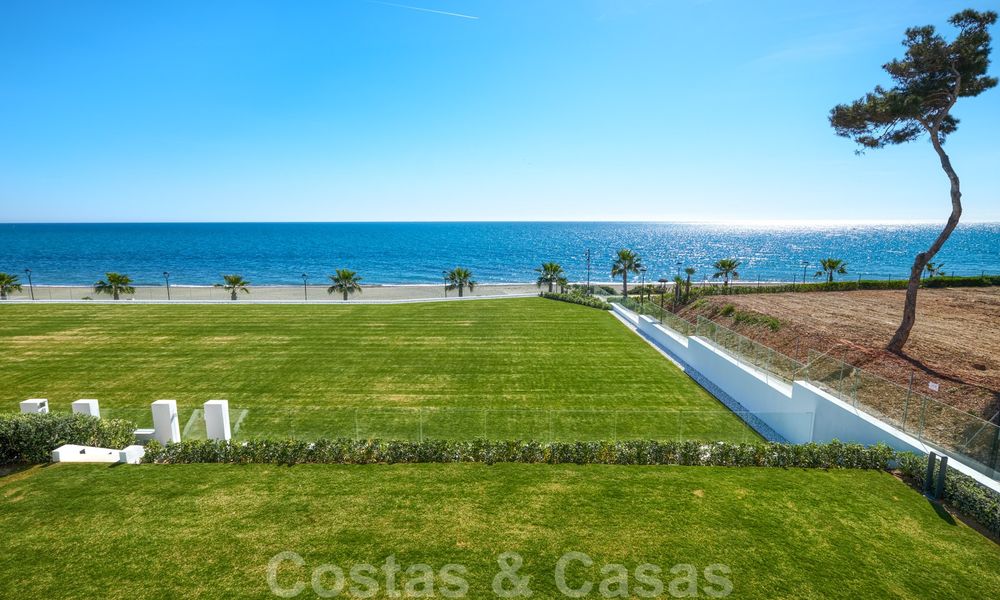 Private resale! Brand new on the market. Ultra deluxe avant garde beach front apartment for sale in an exclusive complex on the New Golden Mile, Marbella - Estepona 28699