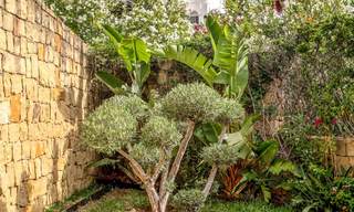 Beautiful semi-detached townhouse with sea views in a gated community on the Golden Mile - Marbella 28583 