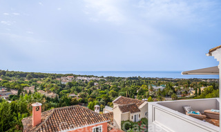 Beautiful semi-detached townhouse with sea views in a gated community on the Golden Mile - Marbella 28584 
