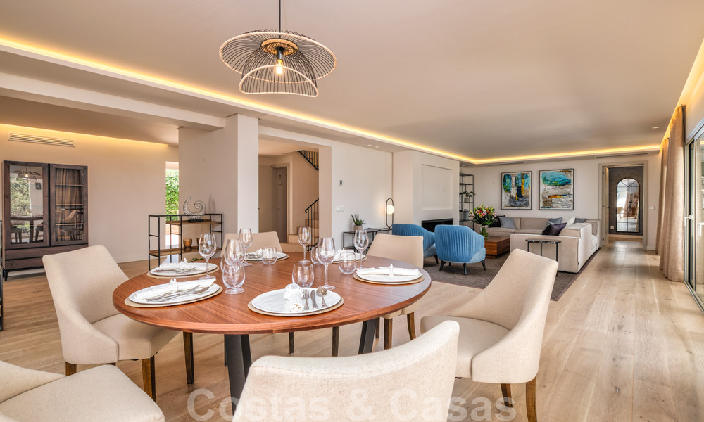 For sale, frontline golf villa, tastefully renovated in sought after, quiet neighbourhood in Guadalmina - Marbella 29203