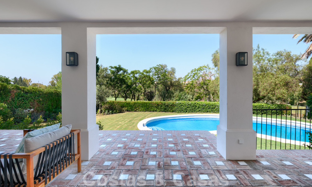 For sale, frontline golf villa, tastefully renovated in sought after, quiet neighbourhood in Guadalmina - Marbella 29239
