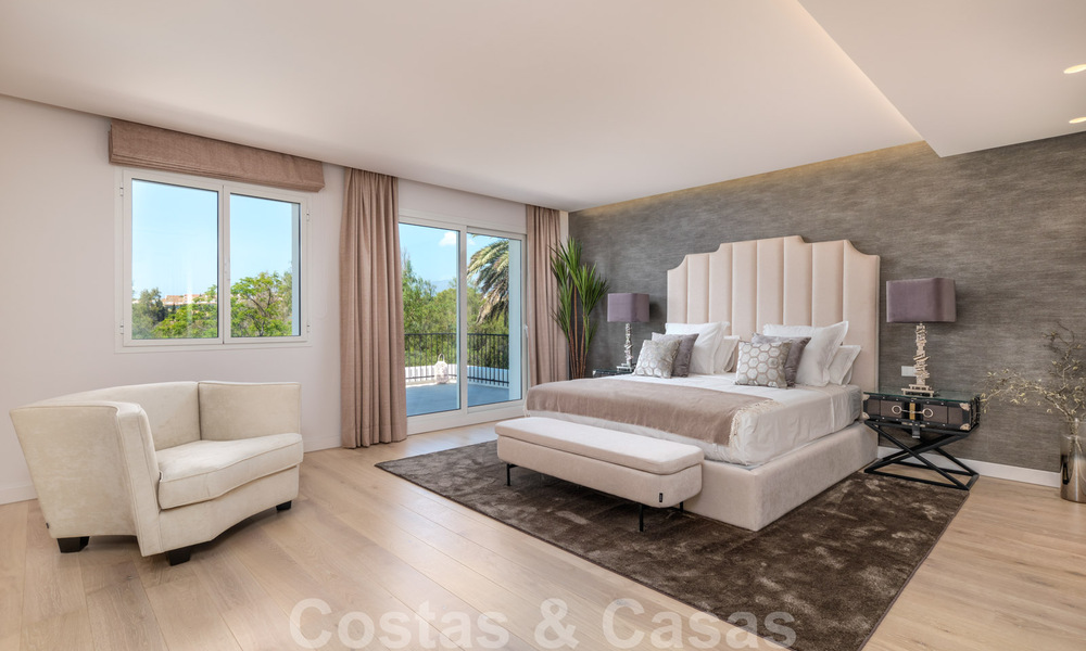 For sale, frontline golf villa, tastefully renovated in sought after, quiet neighbourhood in Guadalmina - Marbella 29245