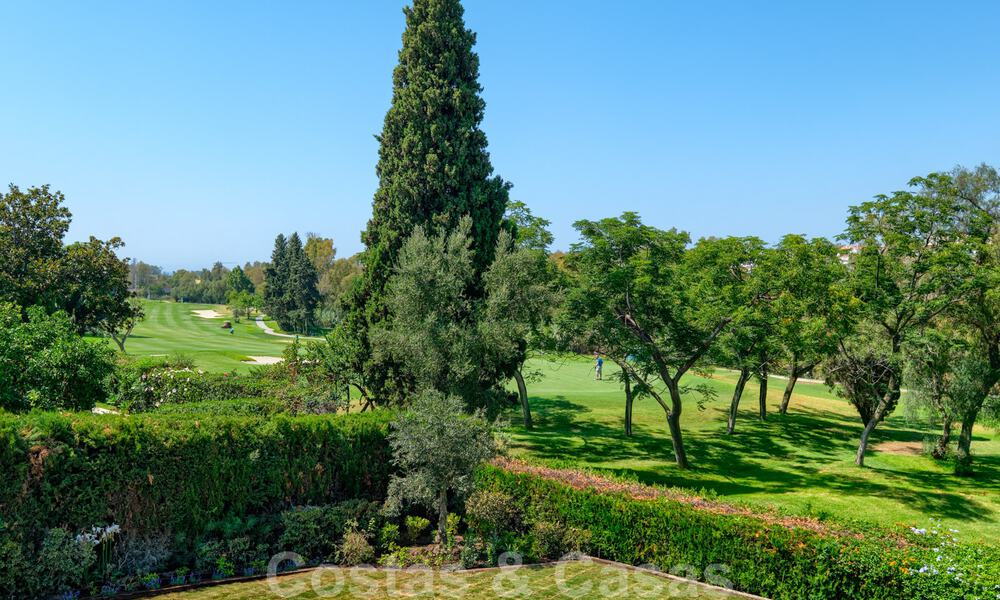 For sale, frontline golf villa, tastefully renovated in sought after, quiet neighbourhood in Guadalmina - Marbella 29256