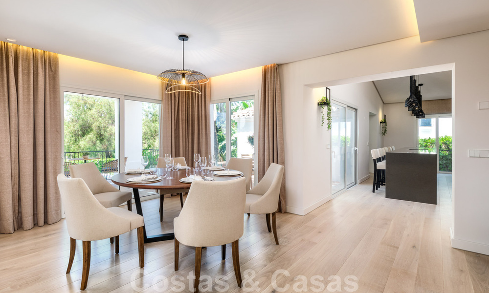 For sale, frontline golf villa, tastefully renovated in sought after, quiet neighbourhood in Guadalmina - Marbella 29276