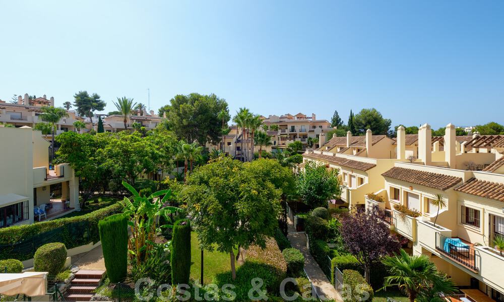 Beautiful townhouse for sale with 3 bedrooms within walking distance of amenities and Puerto Banus in Nueva Andalucia, Marbella 29280