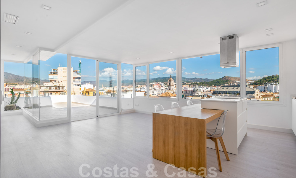 One of the best penthouses for sale in Malaga centre with panoramic view and walking distance to everything 29345