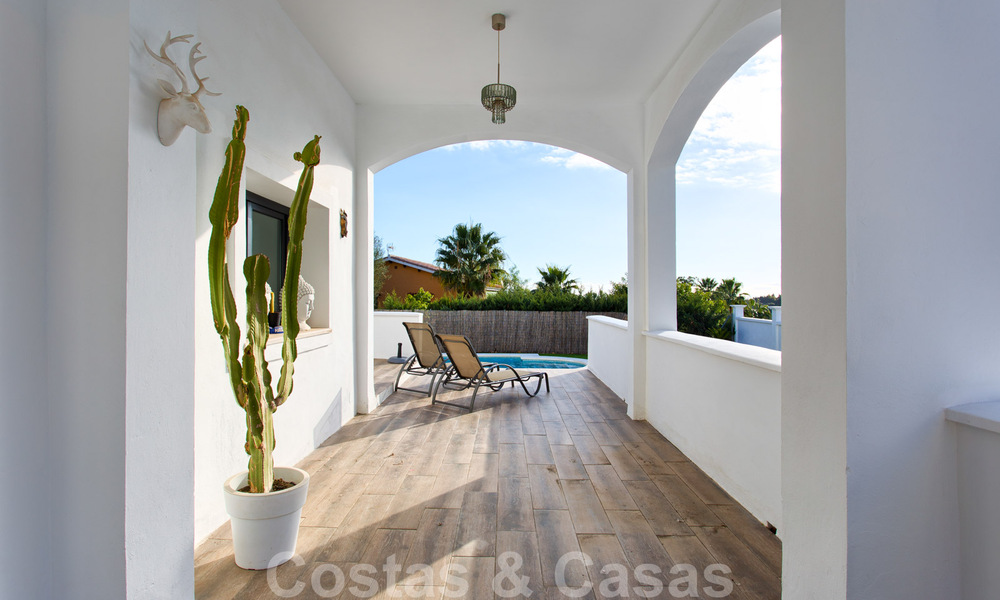 For sale, renovated villa with a contemporary interior on the New Golden Mile, Marbella - Estepona 29364