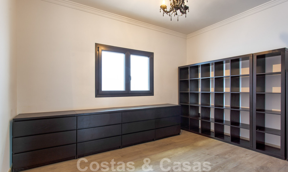 For sale, renovated villa with a contemporary interior on the New Golden Mile, Marbella - Estepona 29375