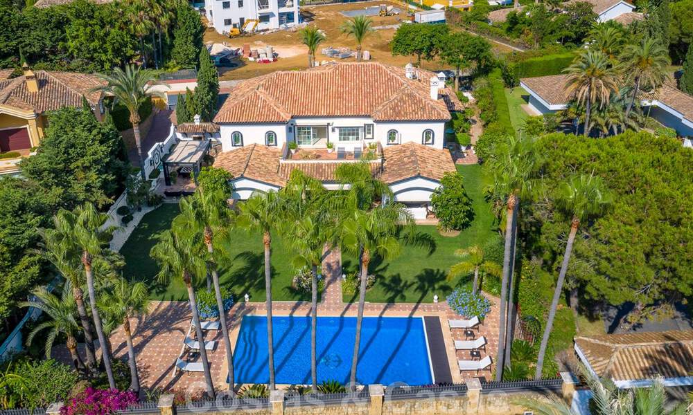 Spectacular elegant beachside mansion for sale in west Marbella 29428