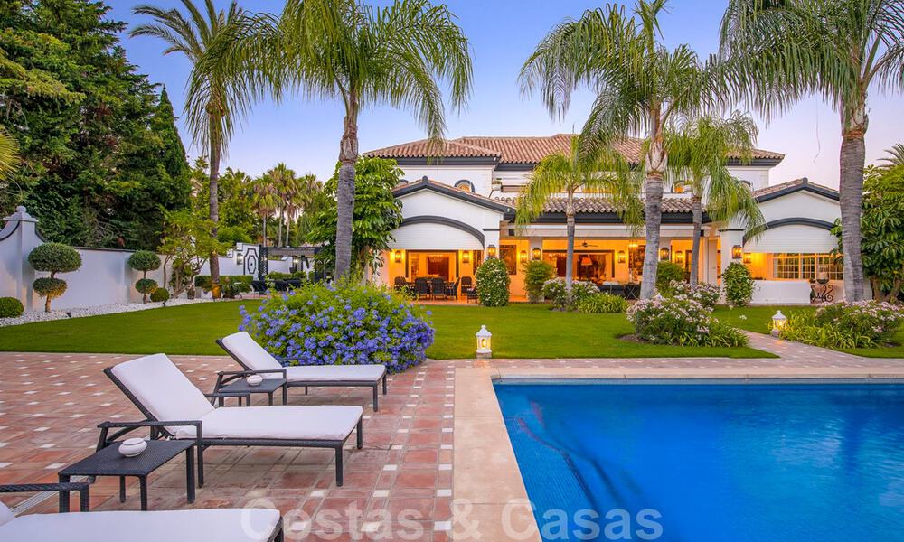Spectacular elegant beachside mansion for sale in west Marbella 29430