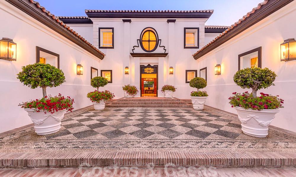 Spectacular elegant beachside mansion for sale in west Marbella 29433