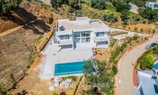 Modern new build villa with panoramic mountain- and sea views for sale in the hills of Marbella East. Almost ready. 57675 