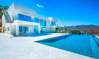 Modern new build villa with panoramic mountain- and sea views for sale in the hills of Marbella East. Almost ready. 57678 