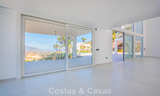 Modern new build villa with panoramic mountain- and sea views for sale in the hills of Marbella East. Almost ready. 57687 