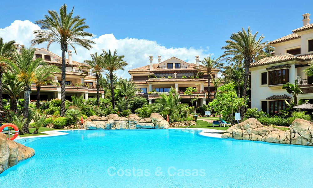 Exclusive first line beach penthouse for sale in Los Monteros, Marbella 29592