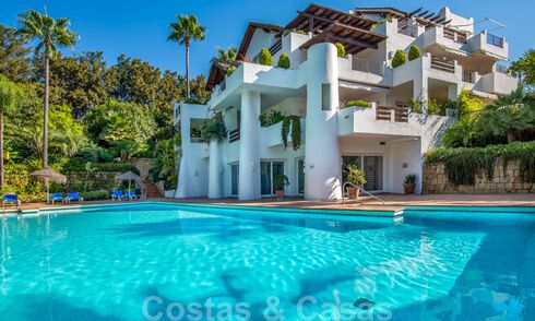 Spacious luxury corner apartment for sale in frontline beach complex within walking distance of Estepona centre 29663