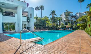 Spacious luxury corner apartment for sale in frontline beach complex within walking distance of Estepona centre 29678 