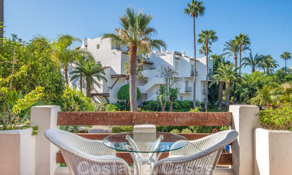 Spacious luxury corner apartment for sale in frontline beach complex within walking distance of Estepona centre 29689