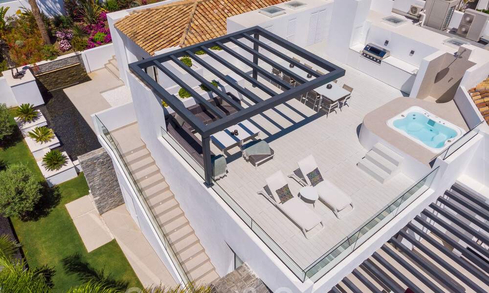 Elegantly renovated villa in Aloha, Nueva Andalucia, Marbella. First line golf on an elevated position with beautiful views. 29948