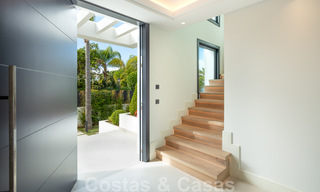 Spacious new modern beachside luxury villa for sale near the golf course in Marbella - Estepona 30163 