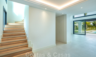 Spacious new modern beachside luxury villa for sale near the golf course in Marbella - Estepona 30164 