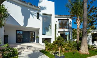 Elegantly renovated frontline golf villa for sale in the heart of the Golf Valley in Nueva Andalucia, Marbella 30022 