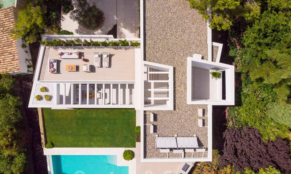Elegant new built villa for sale with beautiful views of the La Concha mountain in Nueva Andalucia - Marbella 30065